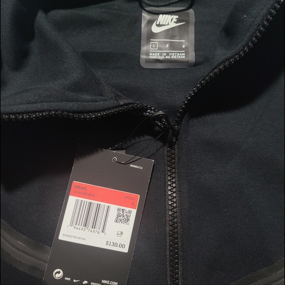 Nike Jacket - Picture 3 of 6